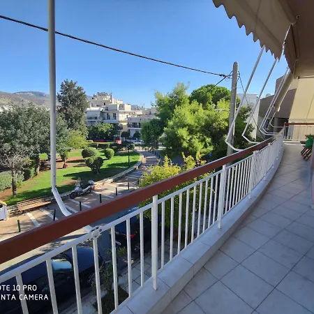 Διαμερίσματα 80 Τμήμα Με 2 Κρεβατοκάμαρες Πλήρως Ανακαινισμένο Σε Υπέροχη Τοποθεσία. Πολυ Κοντά Σε Παραλιες , Μέσα Μαζικής Μεταφοράς, Μπαρ Και Εστιατόρια 雅典 Exterior photo