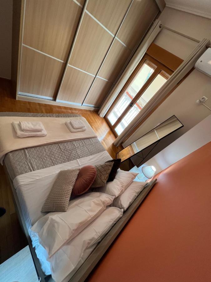 Apartment 80: ανακαινισμένα με δύο υπνοδωμάτια κοντά σε παραλίες *