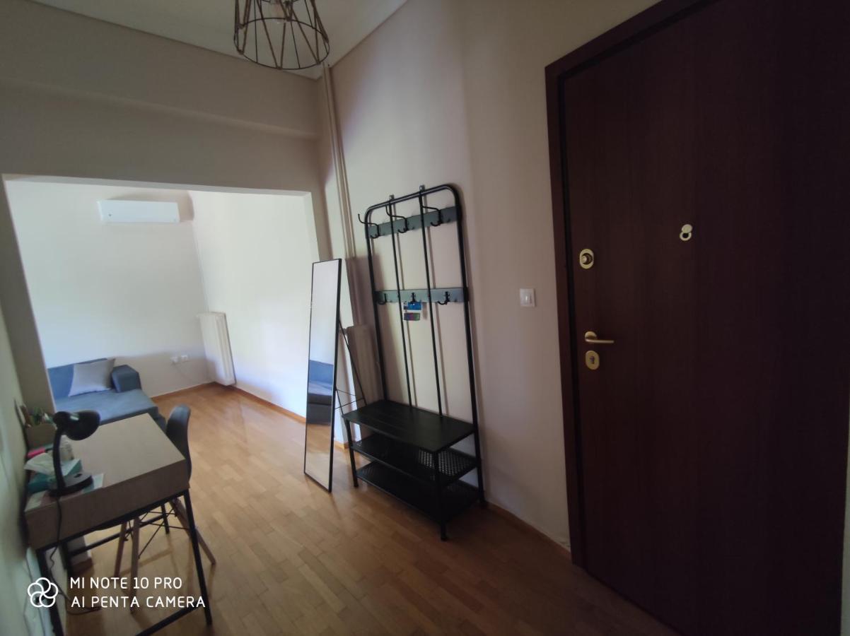 Apartment 80: ανακαινισμένα με δύο υπνοδωμάτια κοντά σε παραλίες Athens